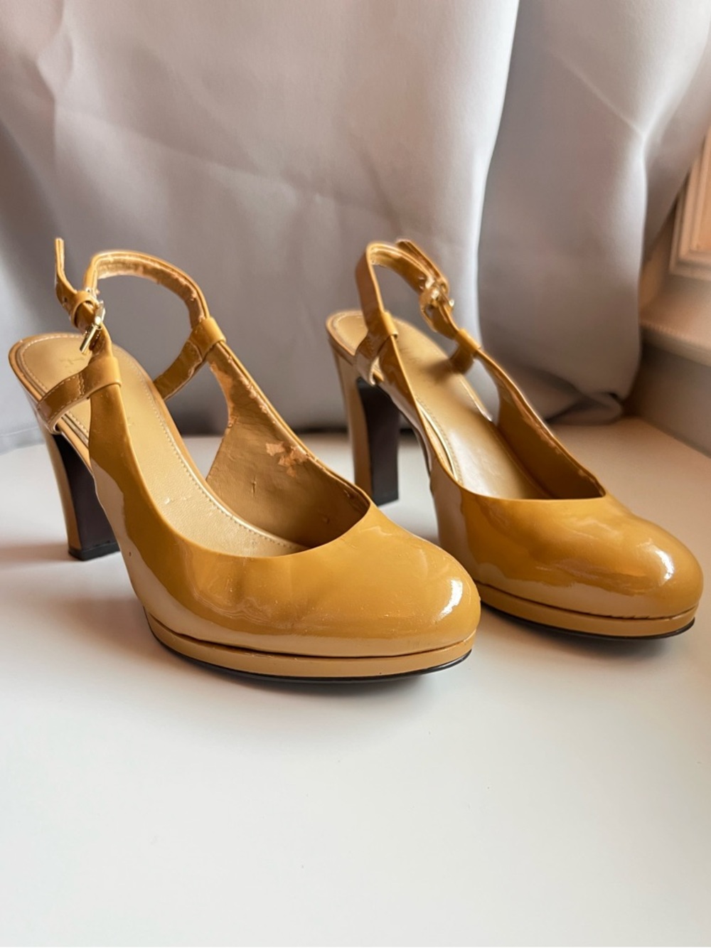 Lauren Ralph Lauren Tan Patent Leather Heels